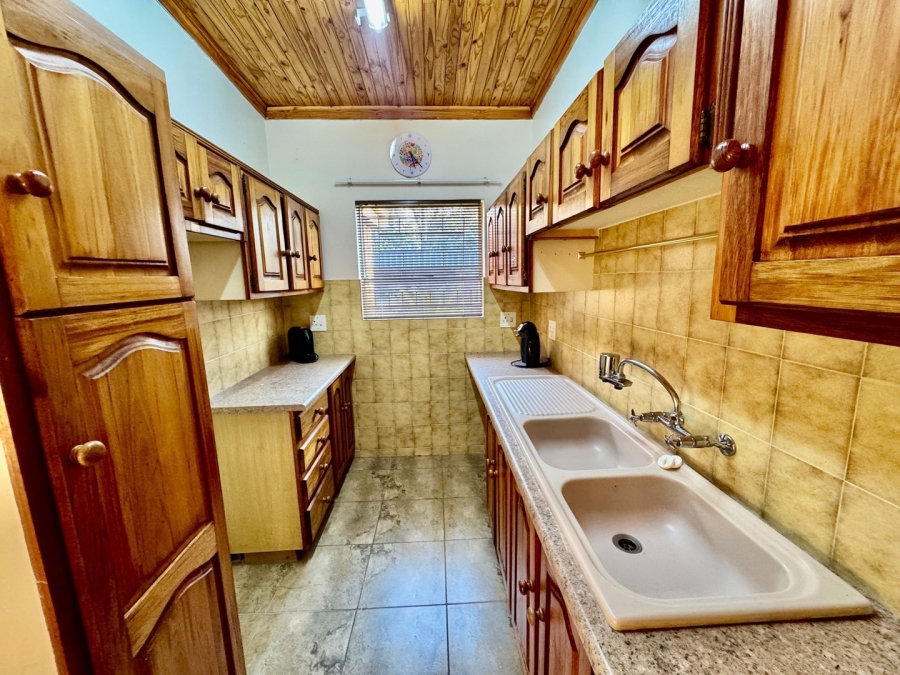 5 Bedroom Property for Sale in Baillie Park North West